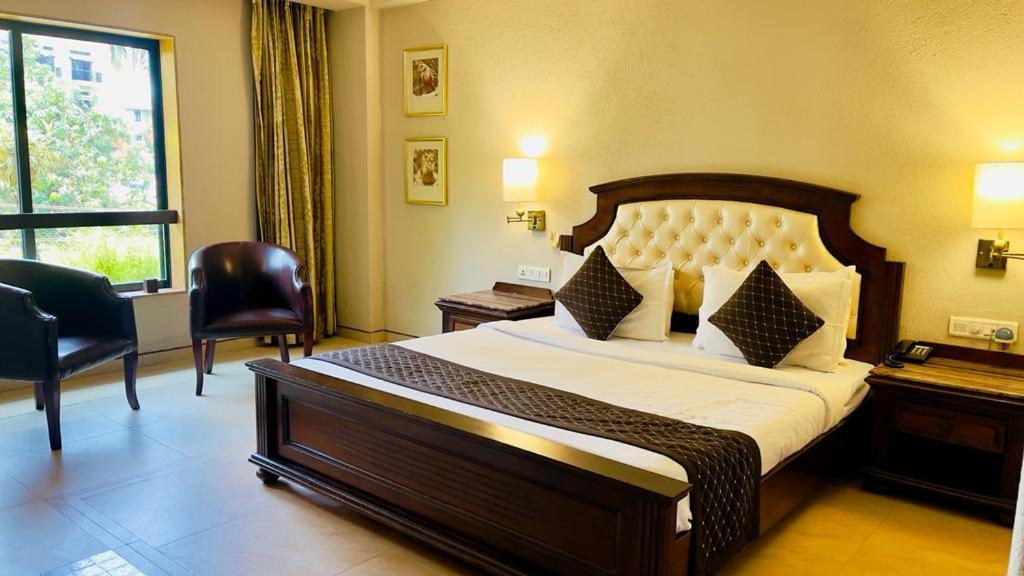 בארילי Hotel Le Cypress מראה חיצוני תמונה
